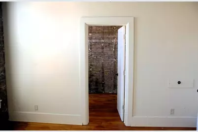 1028  State St, Racine, WI 53404 - Photo 10