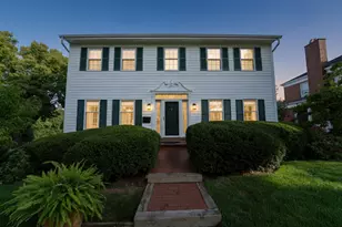 8328 W Wisconsin Ave, Wauwatosa, WI 53213 - Photo 1