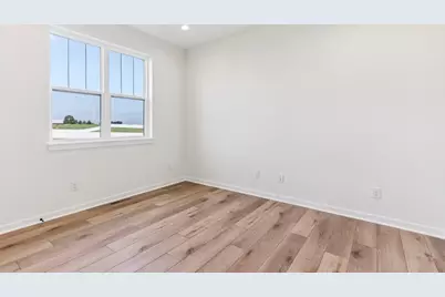 675  Mary Way, Slinger, WI 53086 - Photo 10