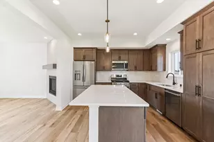 675 Mary Way, Slinger, WI 53086 - Photo 12