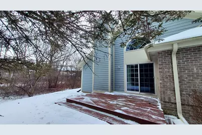 18535  Stonehedge Dr #A, Brookfield, WI 53045 - Photo 2