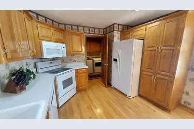 18535  Stonehedge Dr #A, Brookfield, WI 53045 - Photo 14