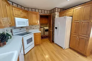 18535 Stonehedge Dr, Brookfield, WI 53045 - Photo 14