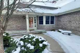 18535 Stonehedge Dr, Brookfield, WI 53045 - Photo 36