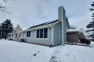 18535 Stonehedge Dr, Brookfield, WI 53045 - Photo 32