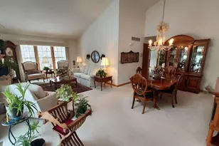 18535 Stonehedge Dr, Brookfield, WI 53045 - Photo 4