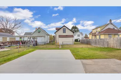 1623 S 13th St, Sheboygan, WI 53081 - Photo 34