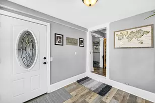 6825 Terrace Ct, Wauwatosa, WI 53213 - Photo 4