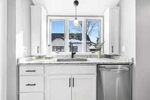 6825 Terrace Ct, Wauwatosa, WI 53213 - Photo 16