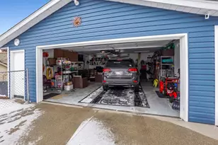 1807 Swartz Dr, Waukesha, WI 53188 - Photo 34