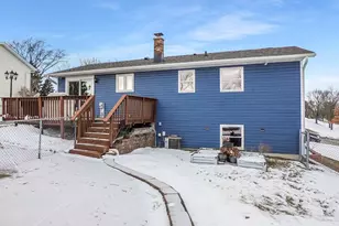 1807 Swartz Dr, Waukesha, WI 53188 - Photo 28