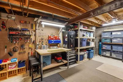 1807  Swartz Dr, Waukesha, WI 53188 - Photo 26