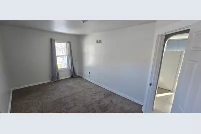 3754 S Rutland Ave, Saint Francis, WI 53235 - Photo 28