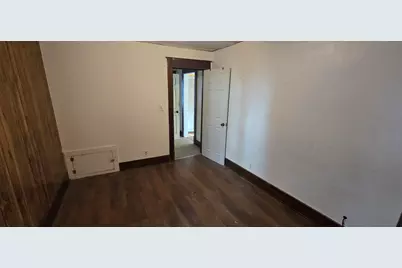 3754 S Rutland Ave, Saint Francis, WI 53235 - Photo 8