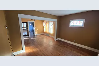 3754 S Rutland Ave, Saint Francis, WI 53235 - Photo 4