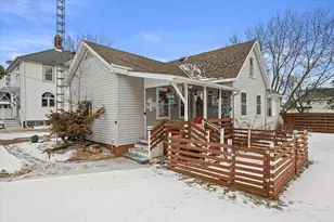 820 N 8th St, Manitowoc, WI 54220 - Photo 28