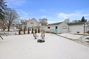 820 N 8th St, Manitowoc, WI 54220 - Photo 26