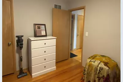 3922 N 80th St, Milwaukee, WI 53222 - Photo 12