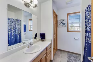 10473 S George Dr, Oak Creek, WI 53154 - Photo 20