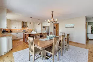 10473 S George Dr, Oak Creek, WI 53154 - Photo 6