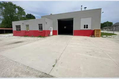 2616  Washington St, Manitowoc, WI 54220 - Photo 4