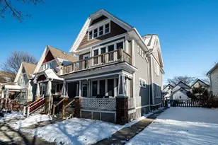 2438 N Pierce St, Milwaukee, WI 53212 - Photo 2