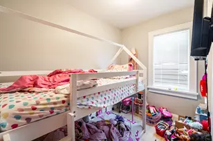 2438 N Pierce St, Milwaukee, WI 53212 - Photo 12