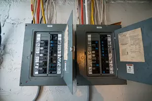 2438 N Pierce St, Milwaukee, WI 53212 - Photo 24