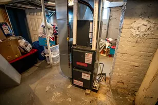 2438 N Pierce St, Milwaukee, WI 53212 - Photo 26