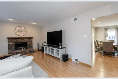 12211 W Florist Ave, Milwaukee, WI 53225 - Photo 6