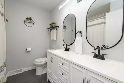 12211 W Florist Ave, Milwaukee, WI 53225 - Photo 16