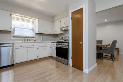 12211 W Florist Ave, Milwaukee, WI 53225 - Photo 10