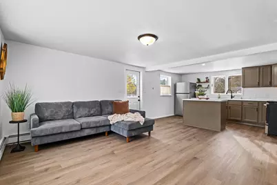 331 E Washington Ave, Cleveland, WI 53015 - Photo 6