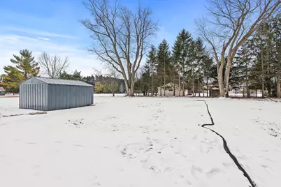 331 E Washington Ave, Cleveland, WI 53015 - Photo 14