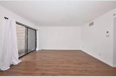 9294 N 70th St #3, Milwaukee, WI 53223 - Photo 4