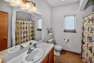 8244 Anna Ave, Racine, WI 53185 - Photo 36