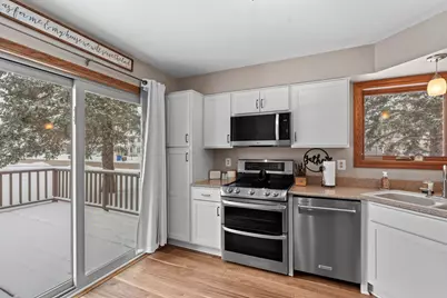 700  Bittersweet Ln, Watertown, WI 53094 - Photo 8