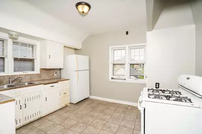 3013 N 60th St #3015, Milwaukee, WI 53210 - Photo 8