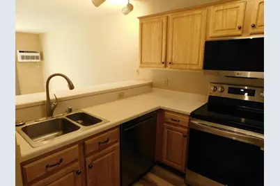 100 E Main Sts #102, Waukesha, WI 53186 - Photo 6