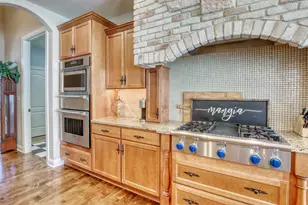 1196 Mary Hill Cir, Hartland, WI 53029 - Photo 14
