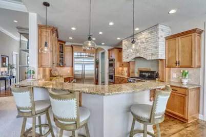 1196  Mary Hill Cir, Hartland, WI 53029 - Photo 6