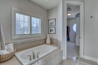 1196  Mary Hill Cir, Hartland, WI 53029 - Photo 22