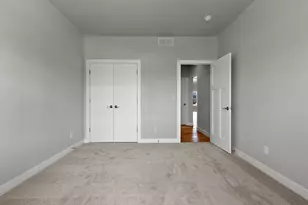 1925 Creekwood Ct, Manitowoc, WI 54220 - Photo 34