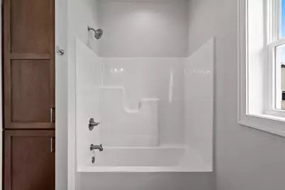 1925  Creekwood Ct, Manitowoc, WI 54220 - Photo 32