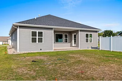 1925  Creekwood Ct, Manitowoc, WI 54220 - Photo 38