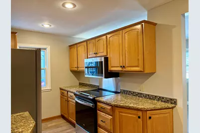 3315  School St, Two Rivers, WI 54241 - Photo 4