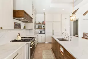 20285 Newport Ln, Brookfield, WI 53045 - Photo 18