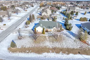 5735 Wind Dancer Ct, Sheboygan, WI 53081 - Photo 30