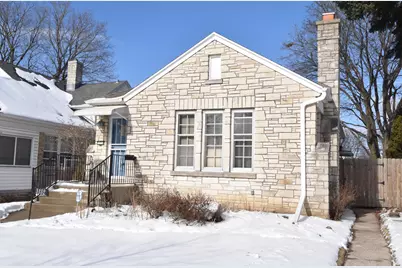 5132 W Townsend St, Milwaukee, WI 53216 - Photo 2