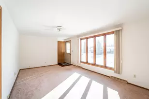 2938 Stonebridge Dr, Racine, WI 53404 - Photo 32